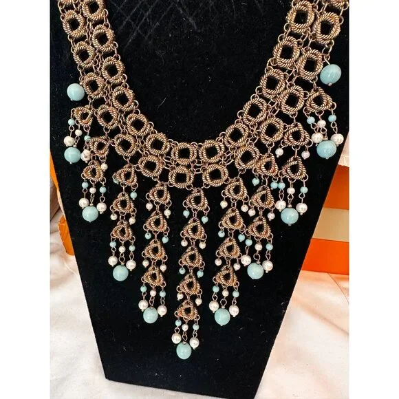 NWT Stunning Chico's statement necklace brushed dark goldtone with bib design - Picture 5 of 5